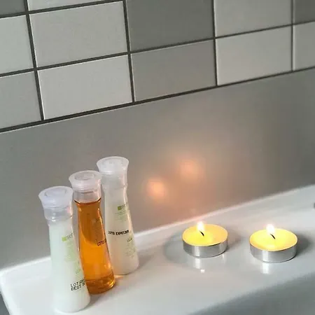 Mare Monte Seaview Boutique Apartament *