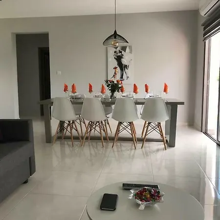 Litsa Seaview Boutique Apartamento Paphos