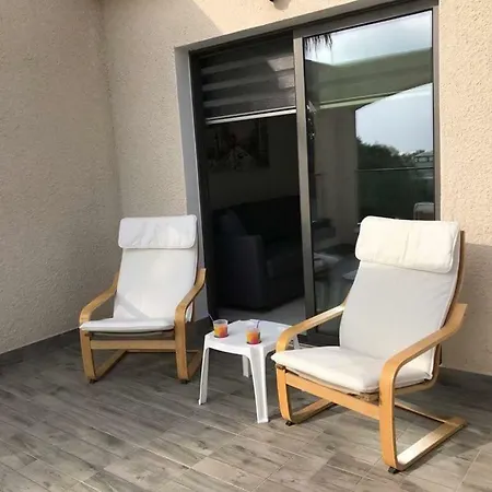 Mare Monte Seaview Boutique Lägenhet *
