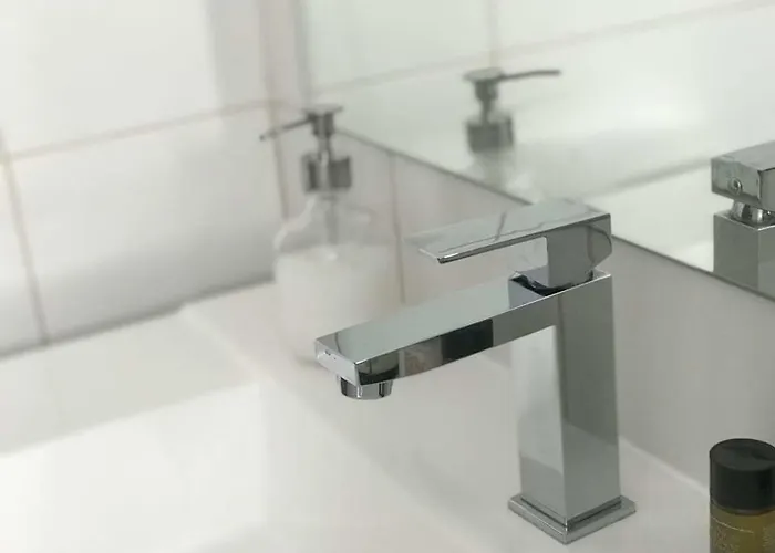 Mare Monte Seaview Boutique 파포스